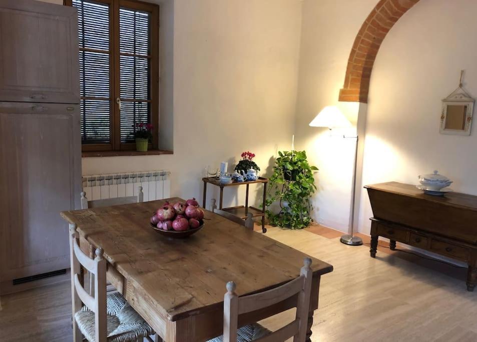 Вилла La Vigna Agriturismo Сиена Экстерьер фото